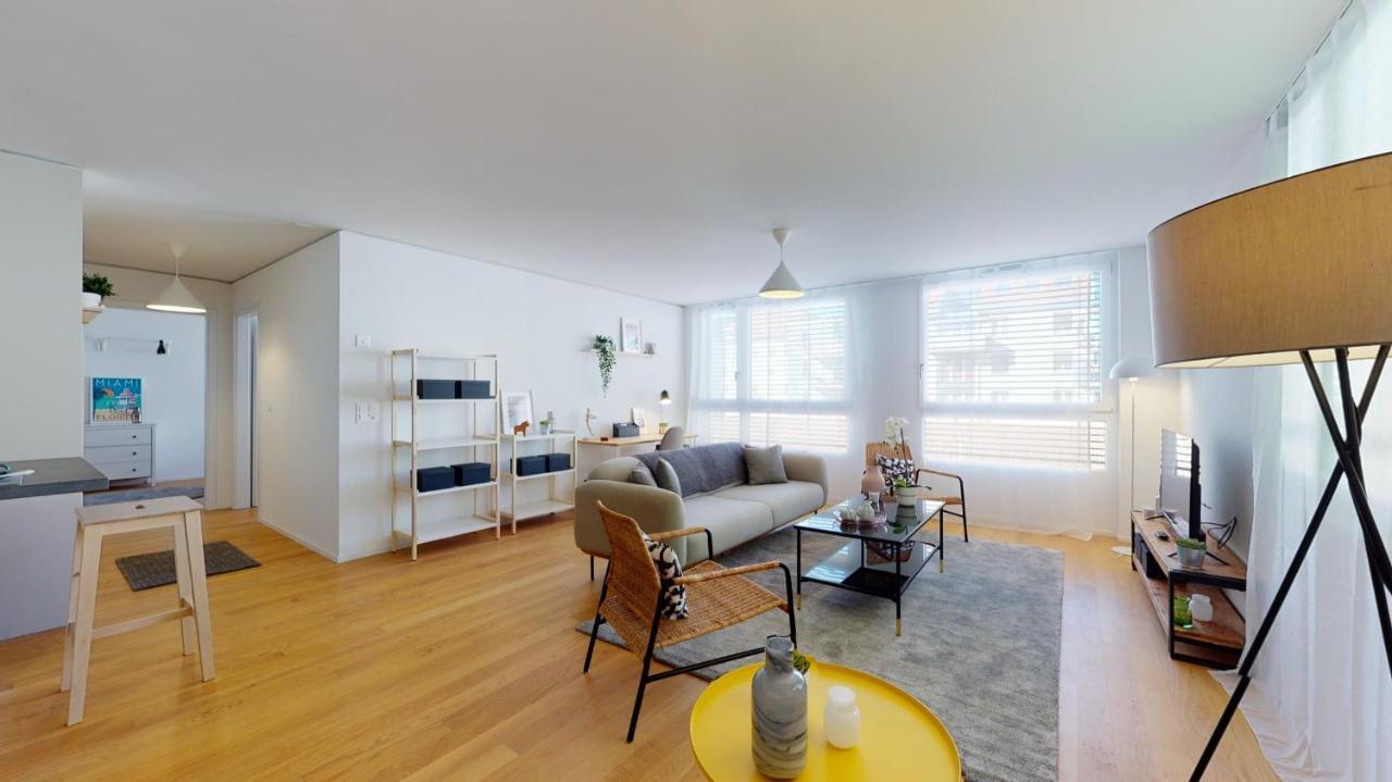 Superbe Modern Apartment In City Center La Chaux De Fonds Luaran gambar